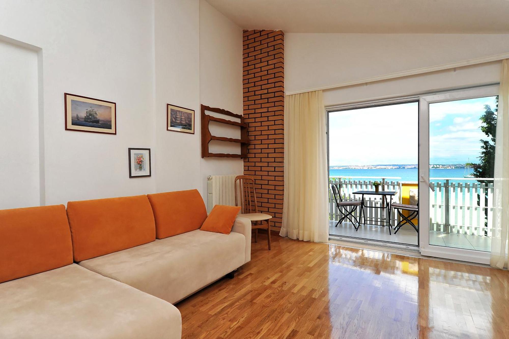 Apartments Villa Eden Preko Esterno foto